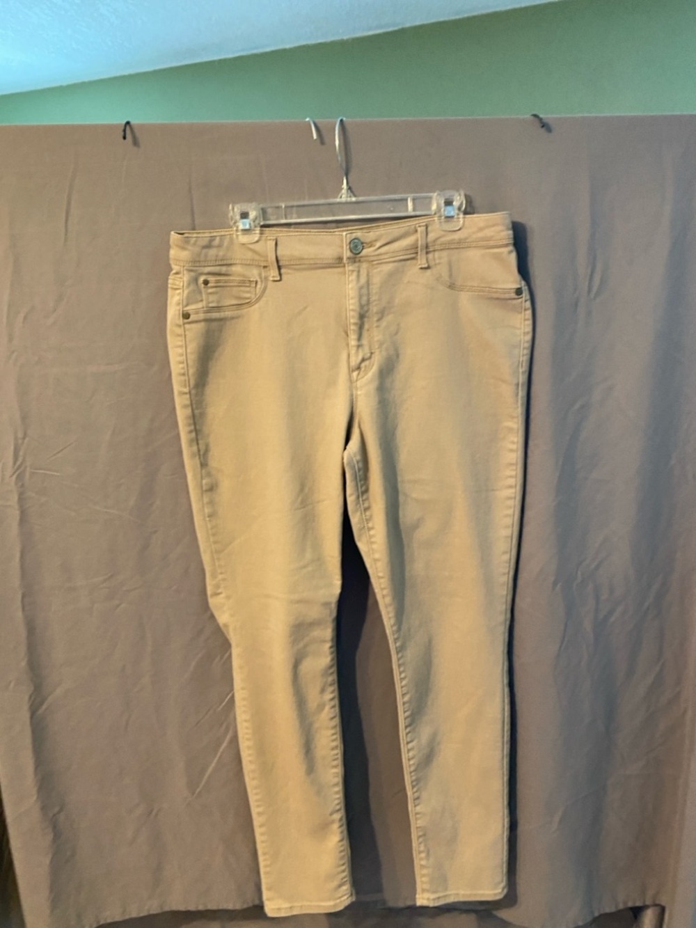 Time and Tru Women's Khaki Skinny Jeans